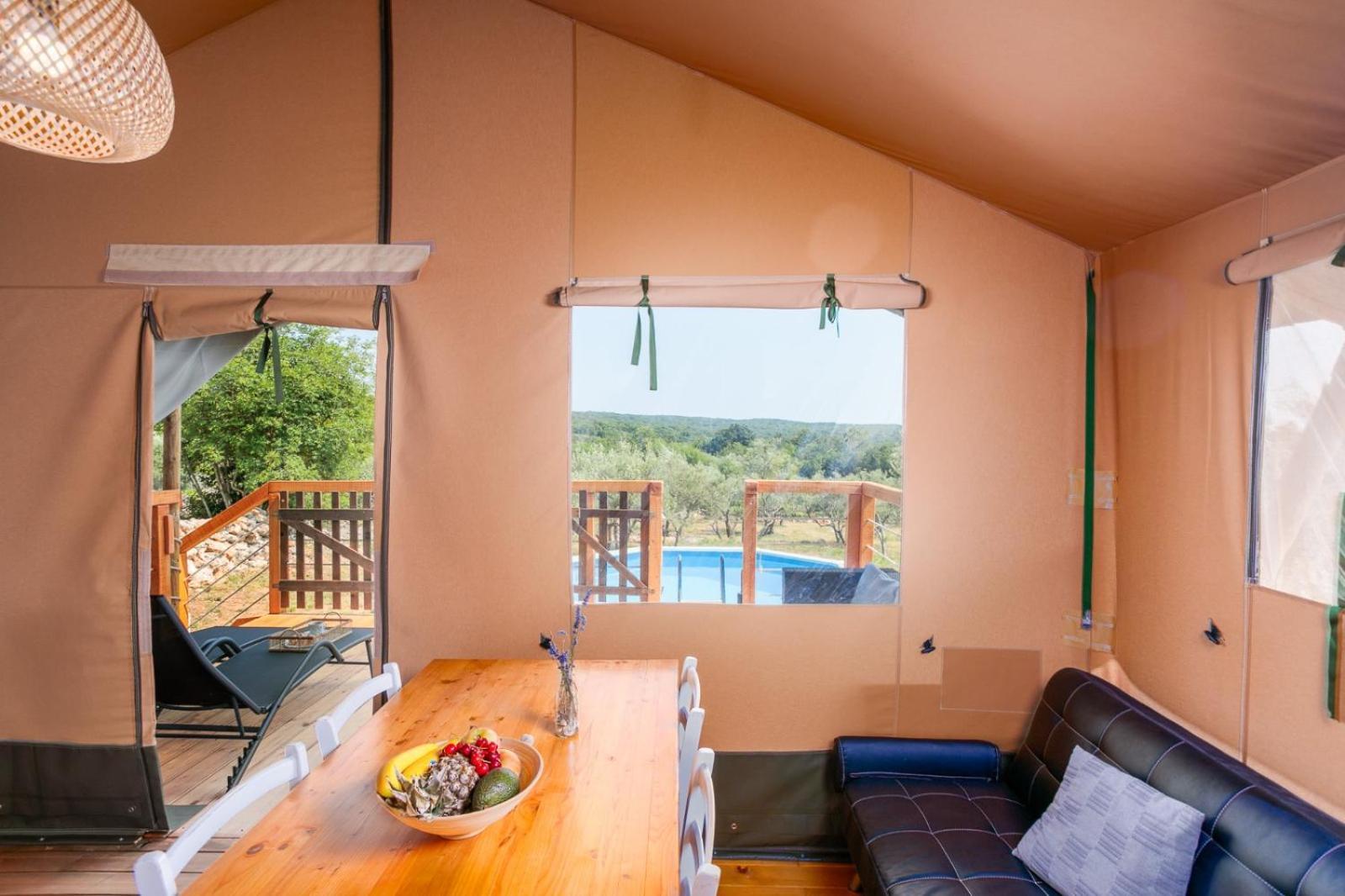Prima Insula Glamping Hotel Brusici Exterior photo